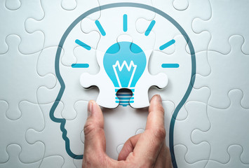 形容全力以赴的成语