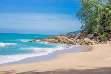 形容全力以赴的成语